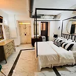 Charming Townhouse Prime Area Валетта