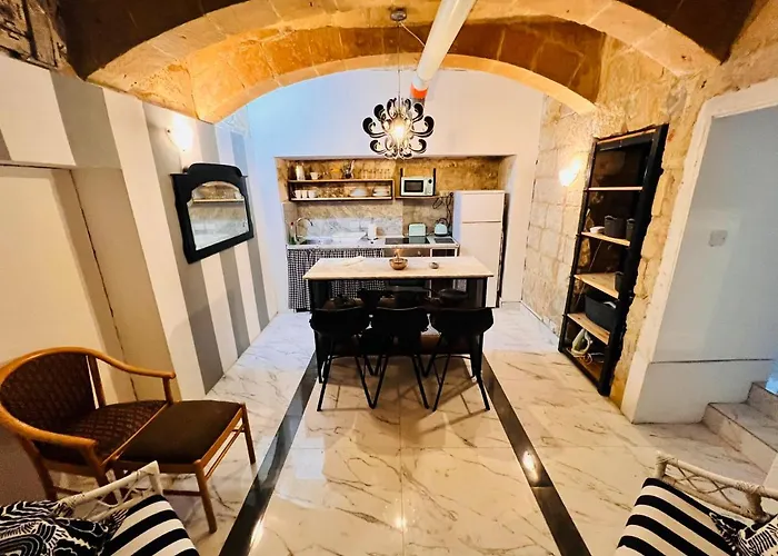 アパート Charming Townhouse Prime Area *