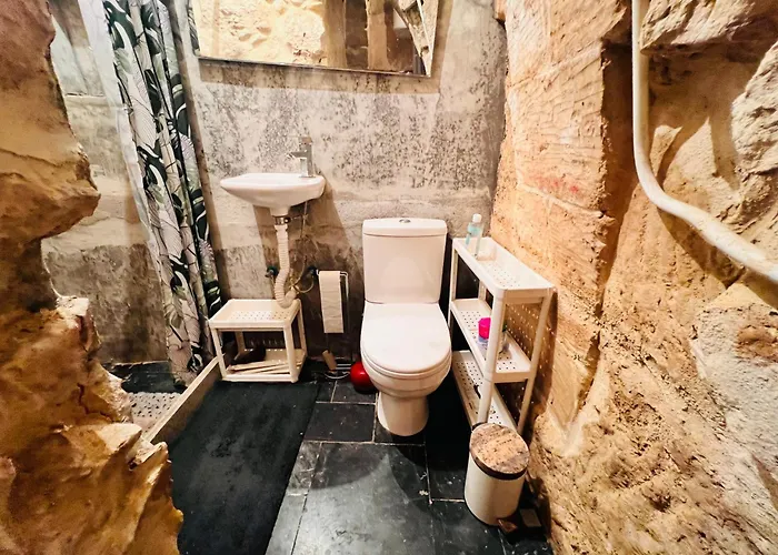 Charming Townhouse Prime Area アパート *