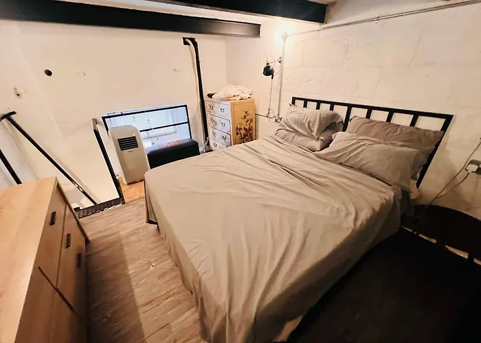 アパート Charming Townhouse Prime Area バレッタ