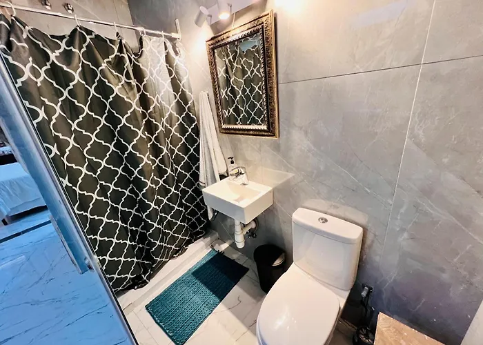 Charming Townhouse Prime Area バレッタ