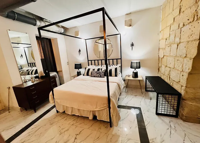 アパート Charming Townhouse Prime Area *