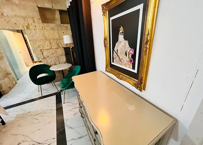 アパート Charming Townhouse Prime Area *