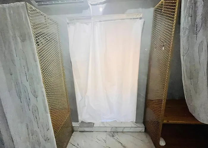 Charming Townhouse Prime Area アパート