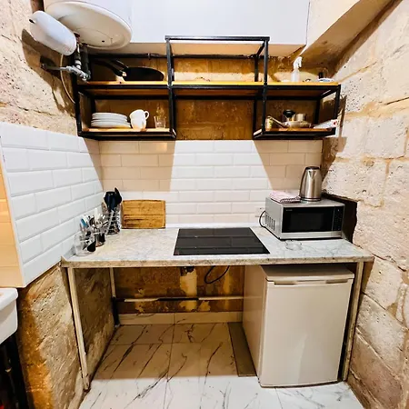 Charming Townhouse Prime Area * La Valette