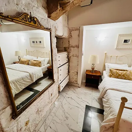 Appartement Charming Townhouse Prime Area *